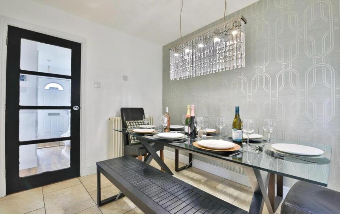 Royal Crescent View Apartment Бат Екстериор снимка