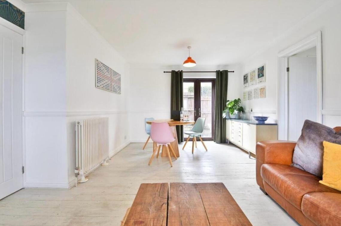 Royal Crescent View Apartment Бат Екстериор снимка