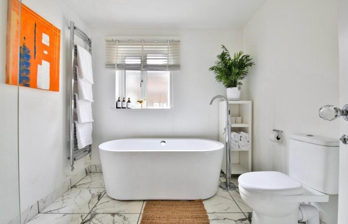 Royal Crescent View Apartment Бат Екстериор снимка