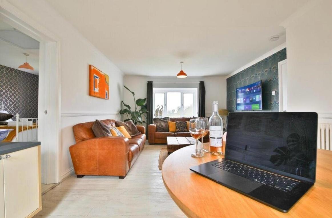 Royal Crescent View Apartment Бат Екстериор снимка