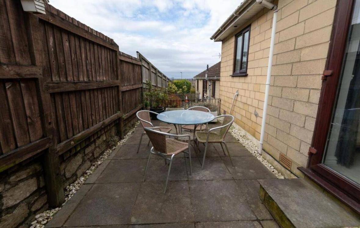 Royal Crescent View Apartment Бат Екстериор снимка